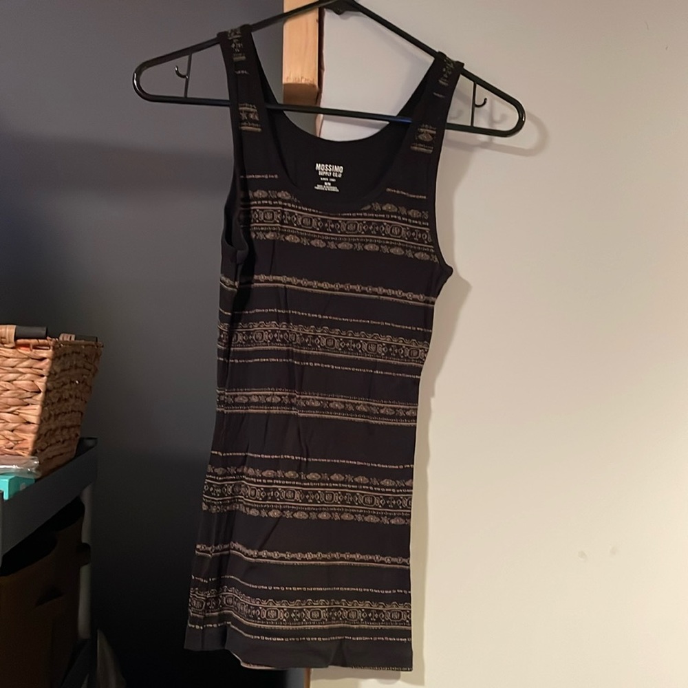 Mossimo size M black tank